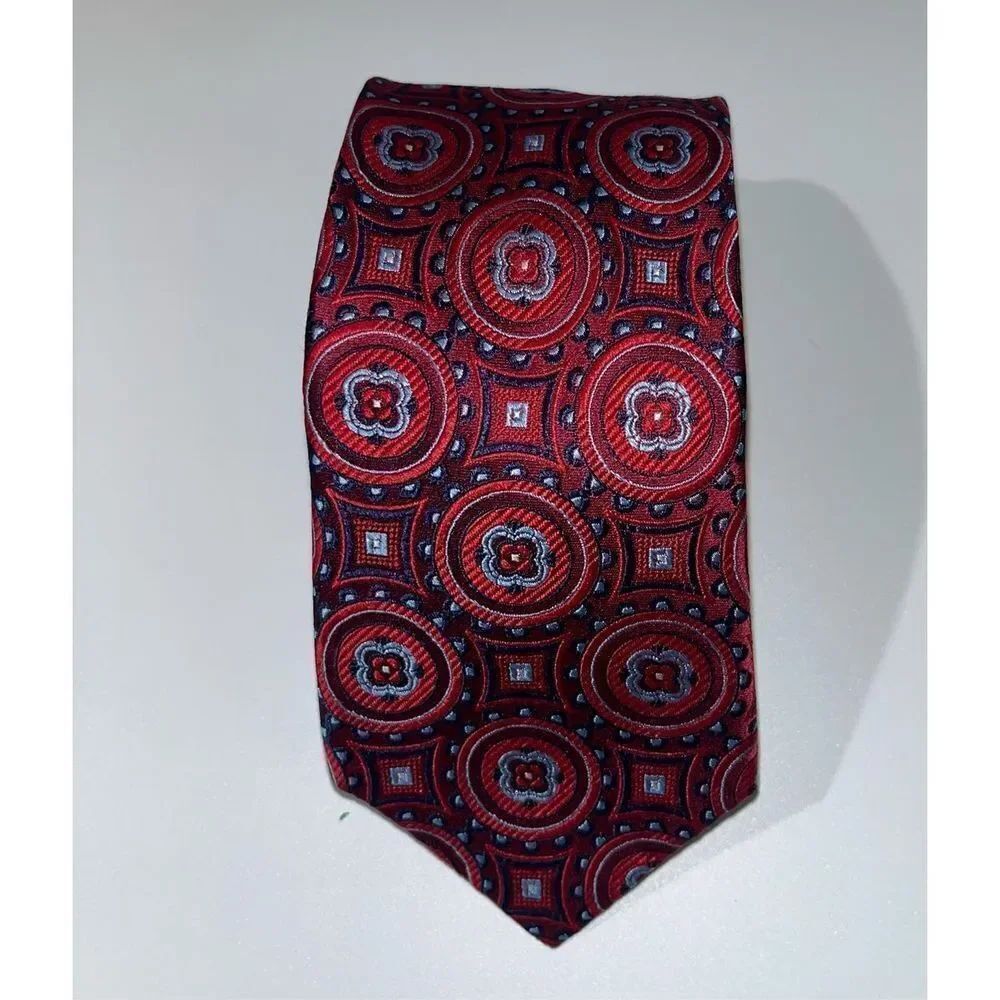 Nicole Miller New York tie